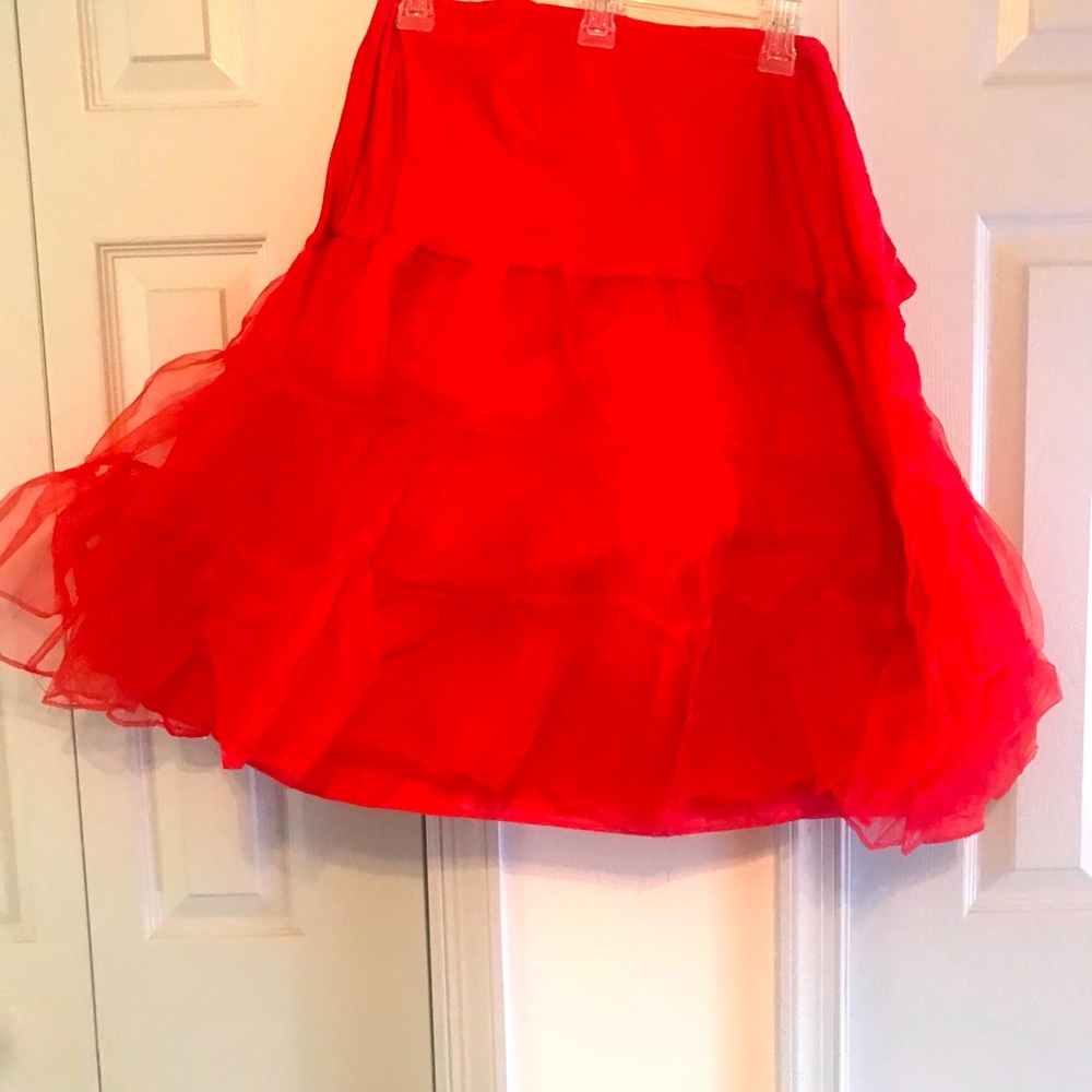 Red crinoline